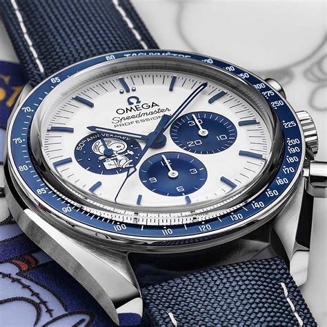 omega speedmaster Snoopy watch